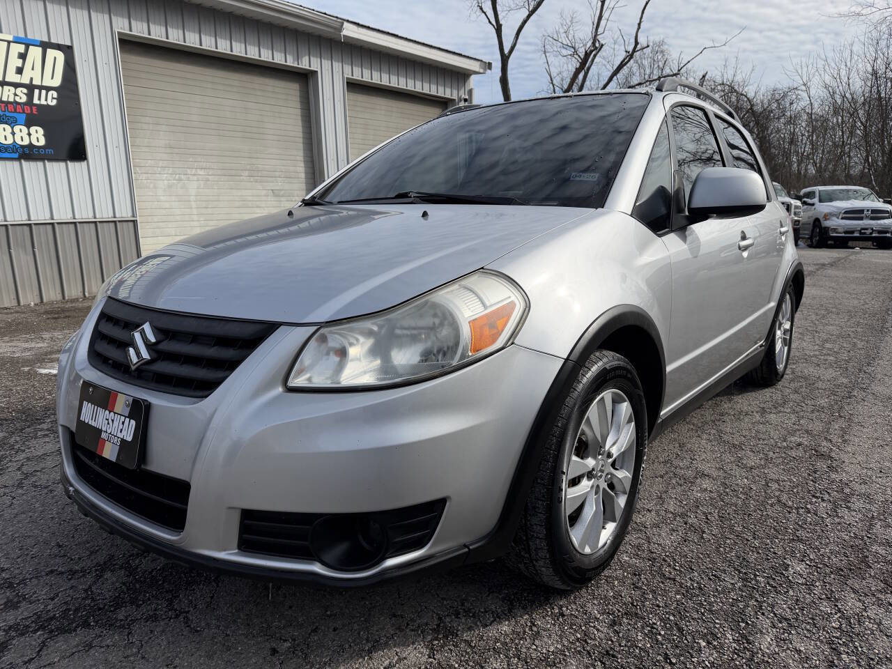 Used 2013 Suzuki SX4 Premium image 9