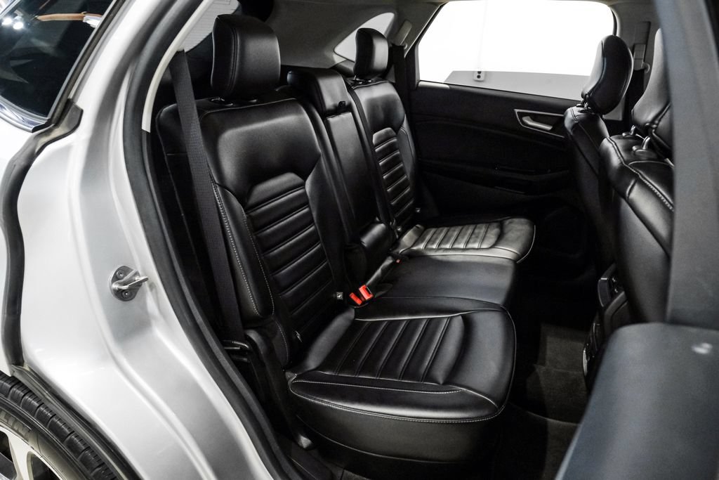 Used 2019 Ford Edge SEL w/ Equipment Group 201A FWD image 36