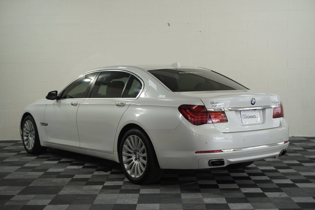 Used 2013 BMW 740Li xDrive w/ Executive Pkg AWD/4WD image 3