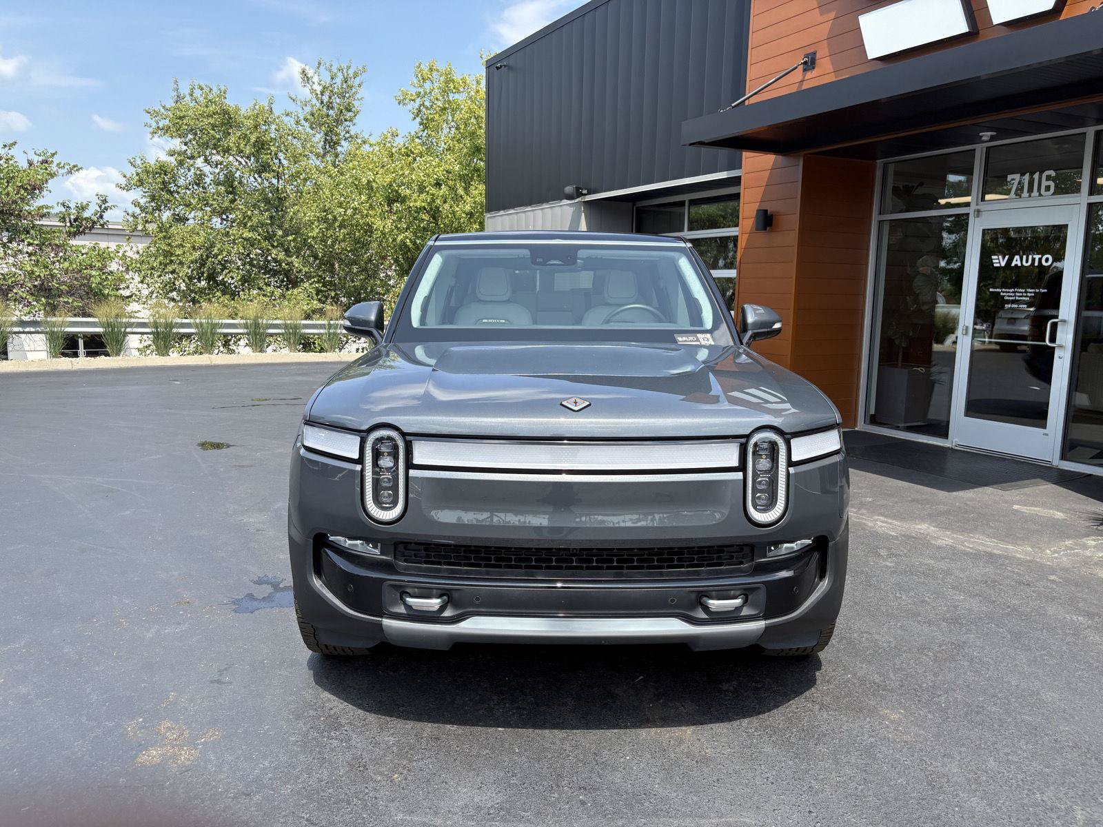 Used 2023 Rivian R1S Adventure Quad AWD/4WD image 3