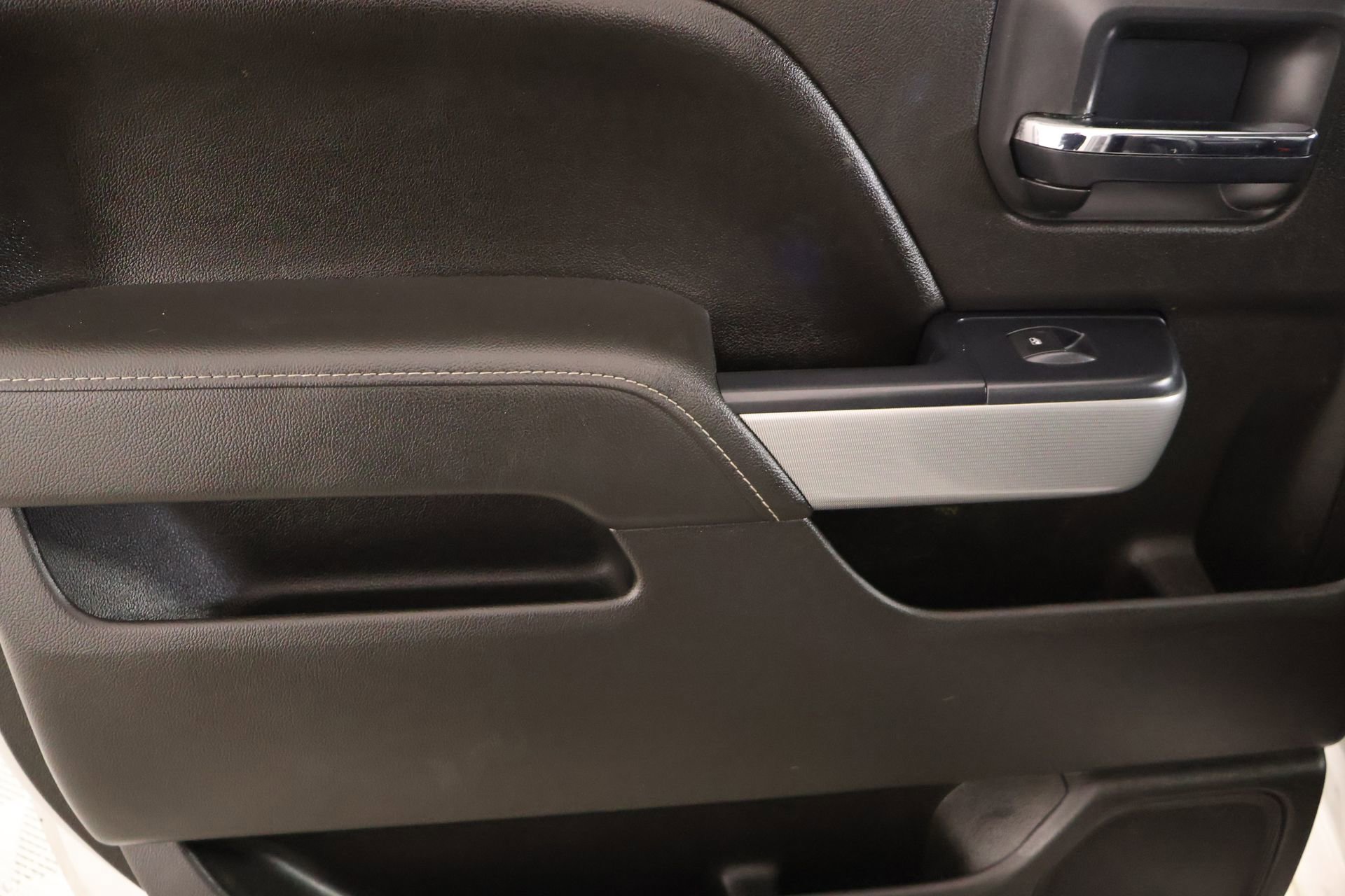 Used 2015 Chevrolet Silverado 2500 LTZ w/ Duramax Plus Package image 16