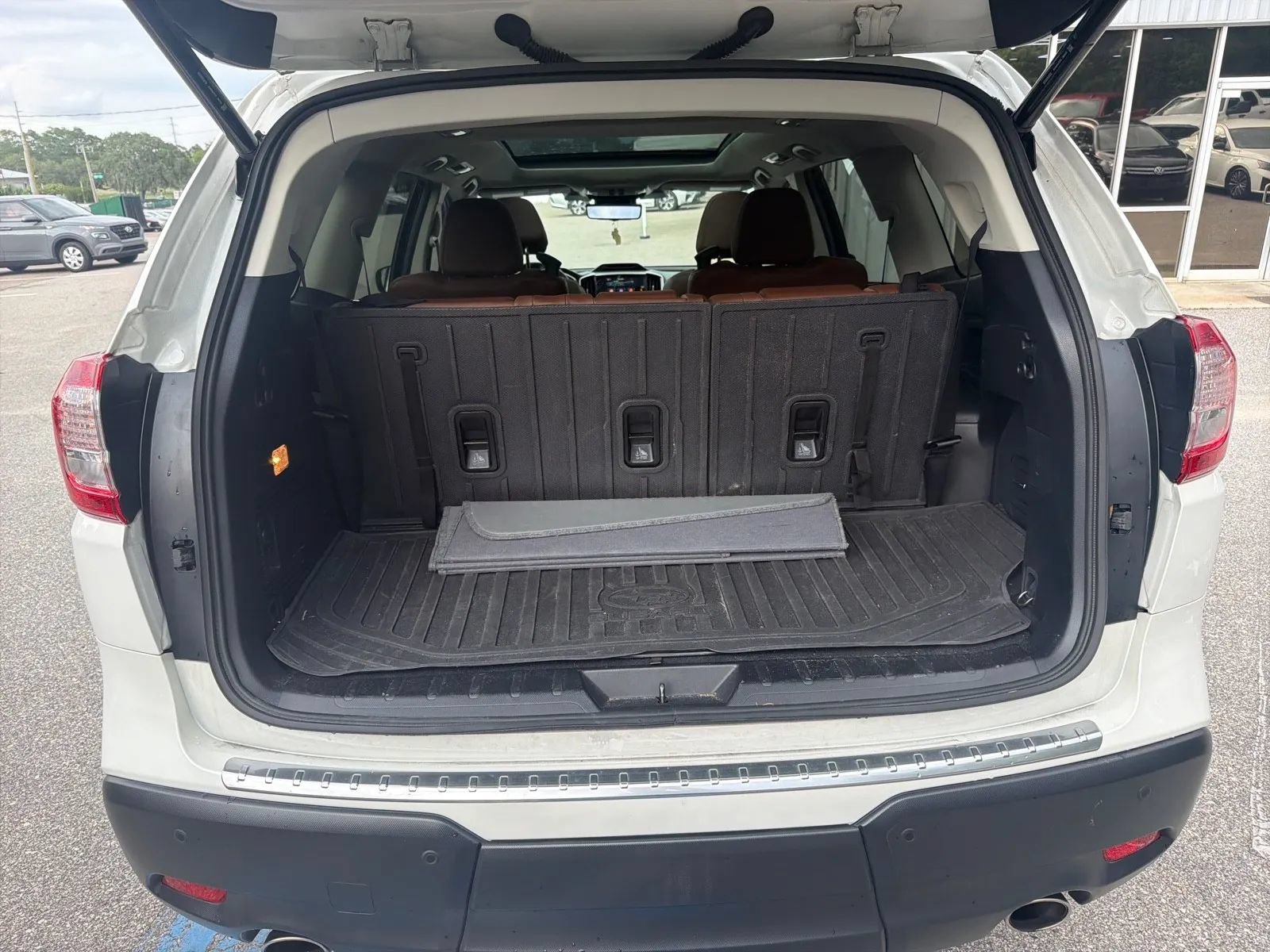 Used 2023 Subaru Ascent Touring AWD/4WD image 17