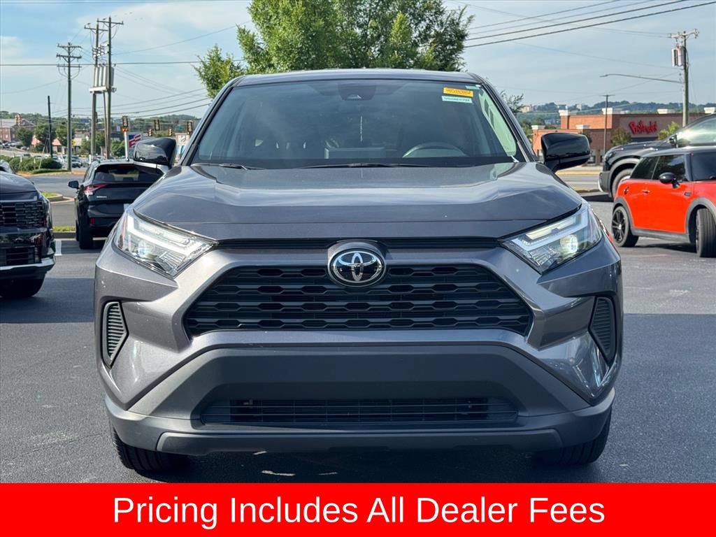 Used 2024 Toyota RAV4 LE FWD image 8