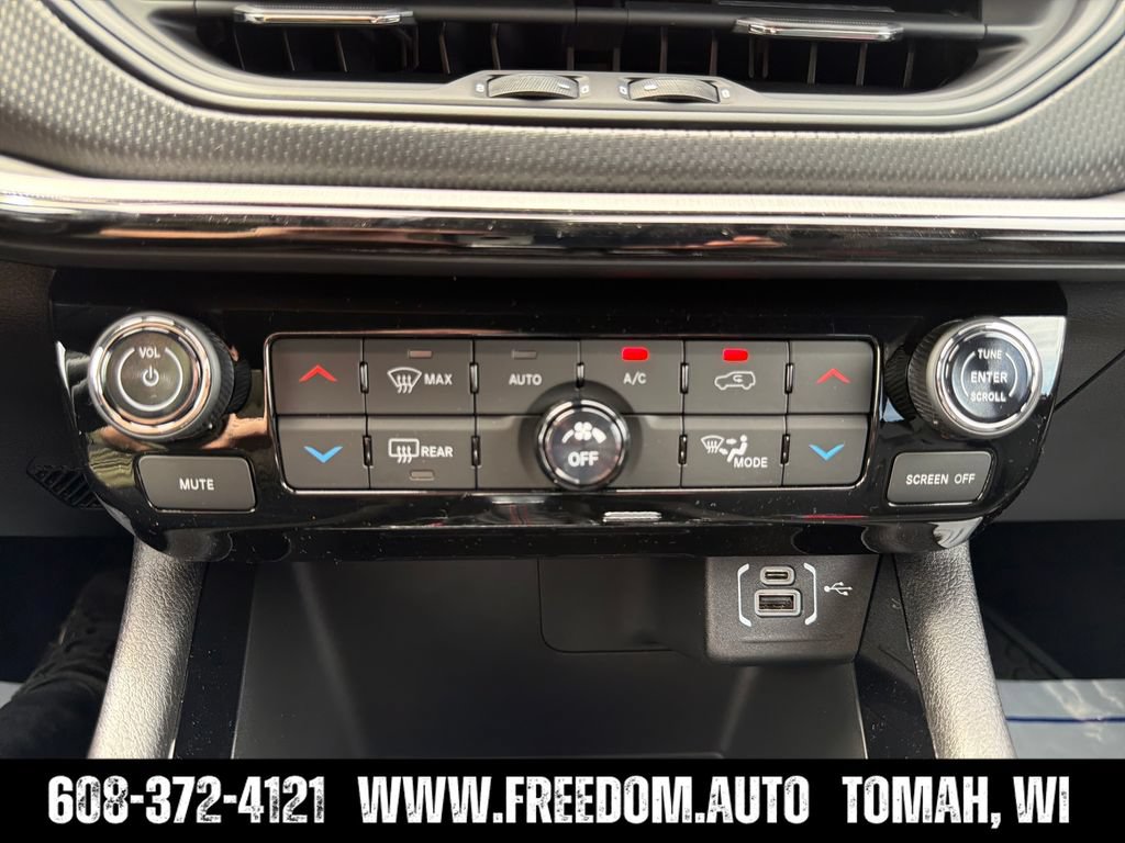 New 2026 Jeep Compass Trailhawk AWD/4WD image 19
