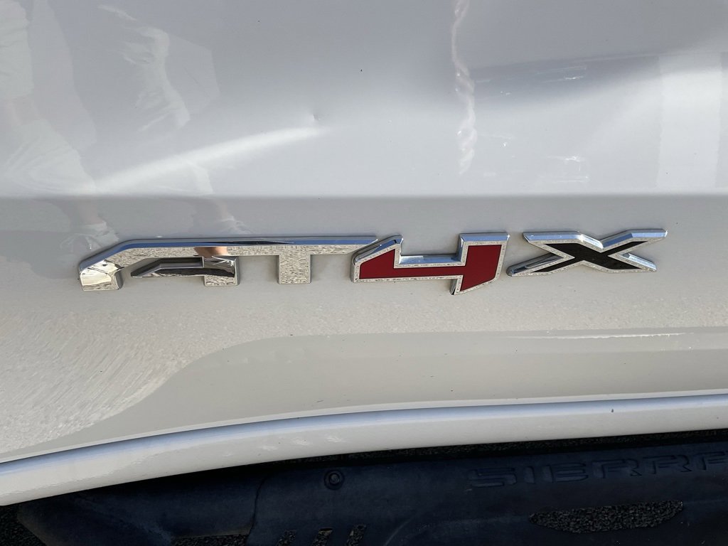 Used 2022 GMC Sierra 1500 AT4X image 22