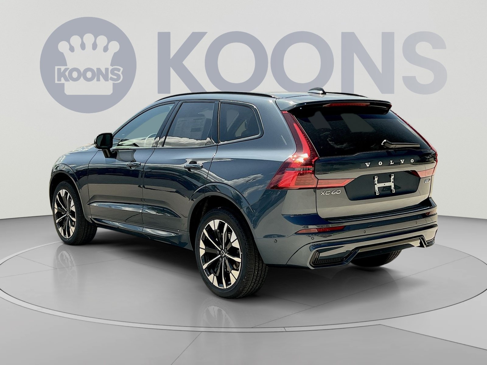 New 2026 Volvo XC60 B5 Plus w/ Protection Package Premier AWD/4WD image 14