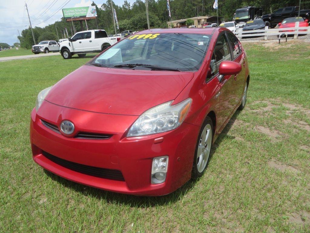 Used 2010 Toyota Prius Five w/ Advanced Technology Pkg FWD image 2