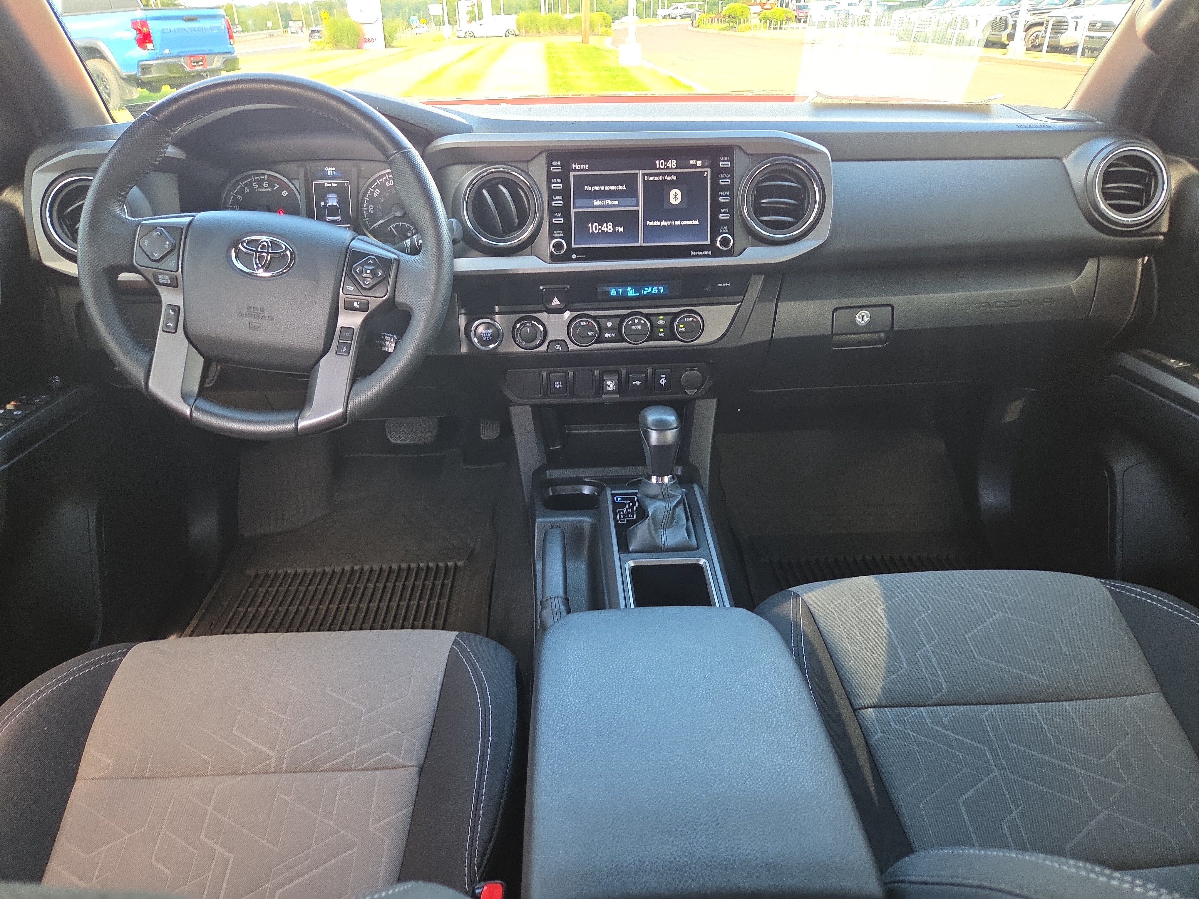 Certified 2022 Toyota Tacoma TRD Off-Road AWD/4WD image 19