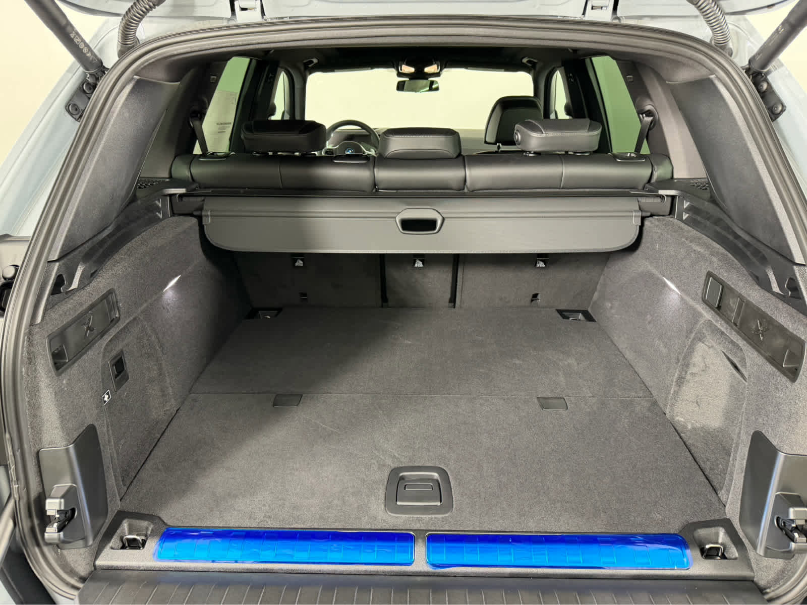 New 2026 BMW X5 xDrive50e w/ M Sport Package AWD/4WD image 14