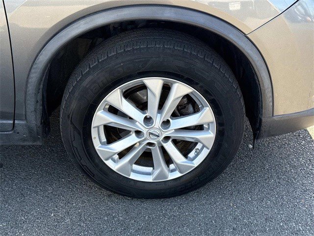 Used 2015 Nissan Rogue SV image 7