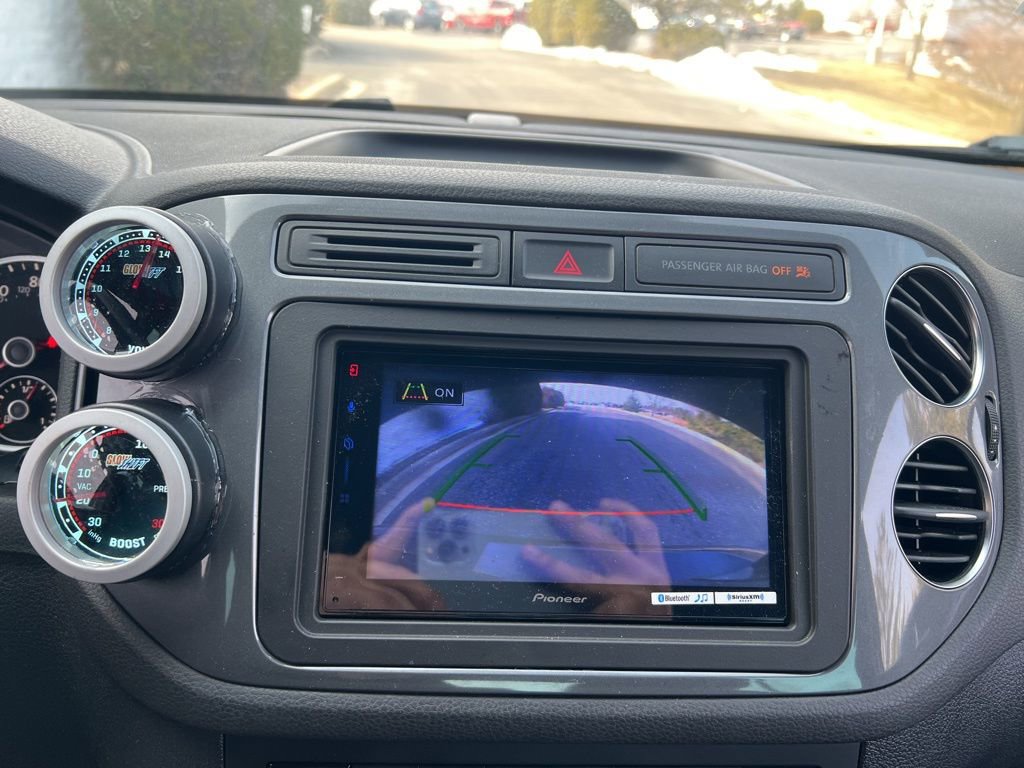 Used 2016 Volkswagen Tiguan R-Line FWD image 20