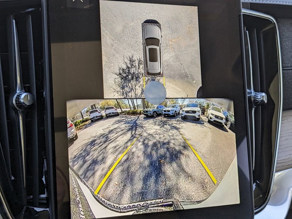 New 2025 Volvo XC90 B6 Plus image 23