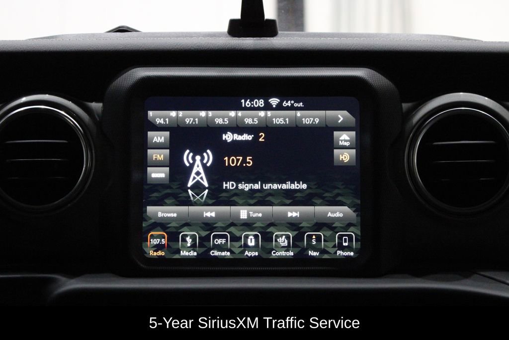 Used 2019 Jeep Wrangler Unlimited Sahara image 27