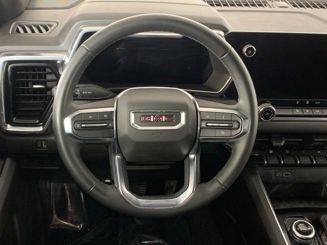 Used 2025 GMC Canyon Elevation image 17