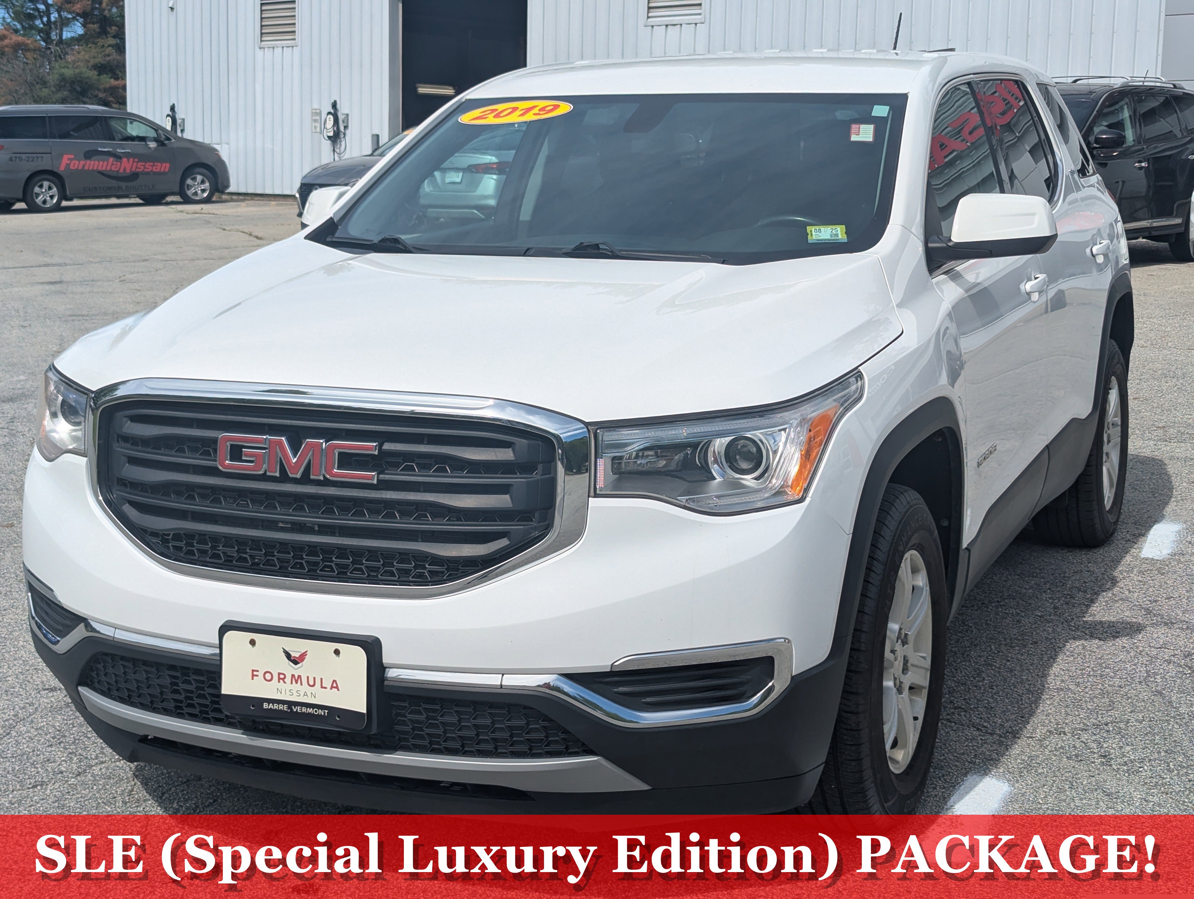 Used 2019 GMC Acadia SLE image 3
