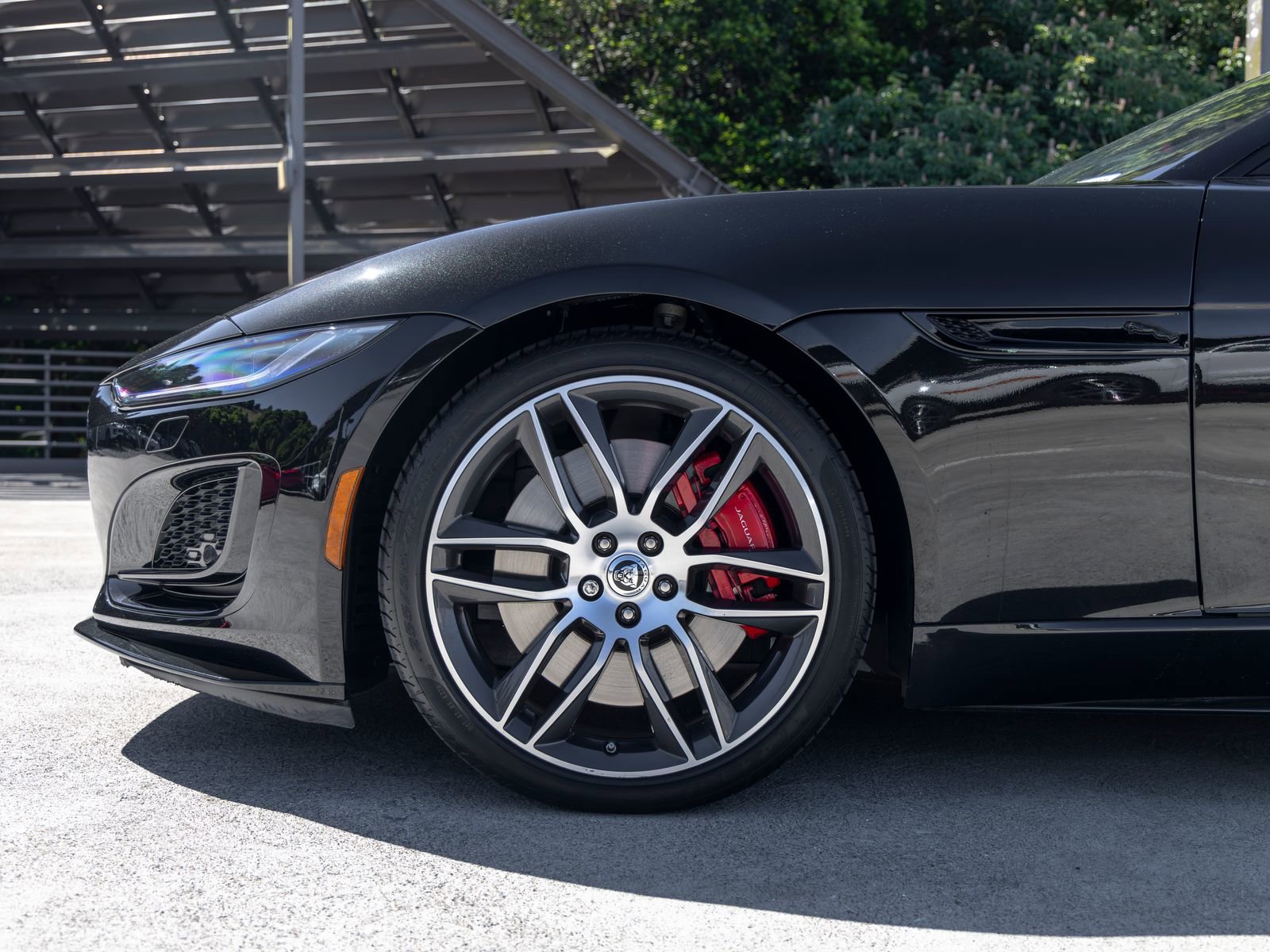 Used 2024 Jaguar F-TYPE R-Dynamic RWD image 13