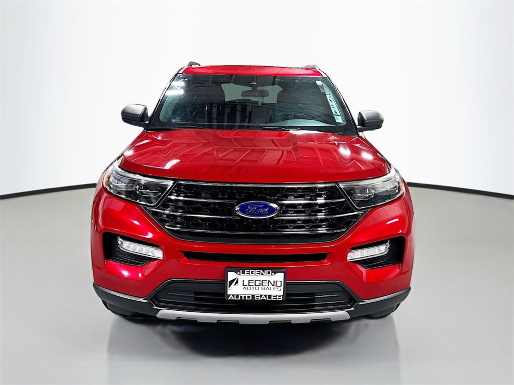 Used 2020 Ford Explorer XLT w/ Equipment Group 202A image 2