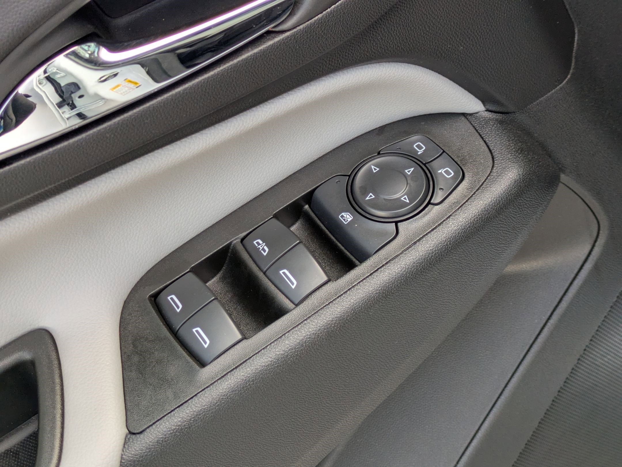 Certified 2022 Chevrolet Equinox LS image 11