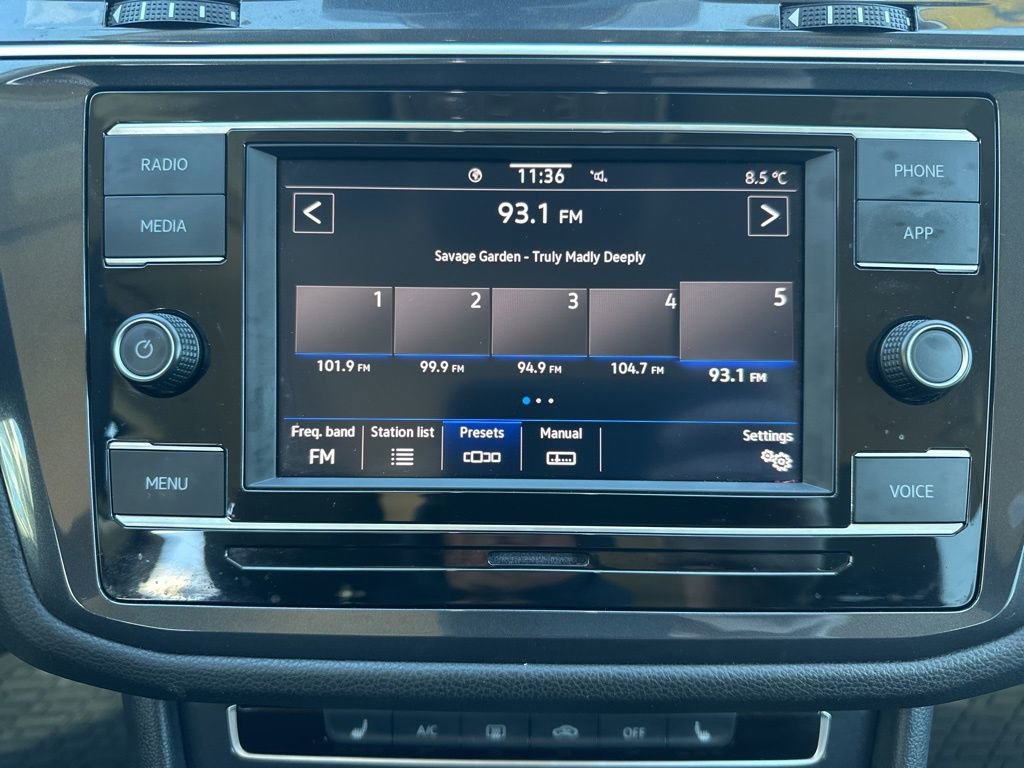 Used 2024 Volkswagen Tiguan S image 22