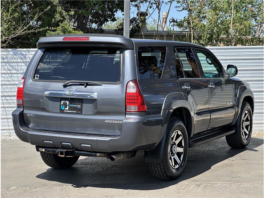 Used 2007 Toyota 4Runner SR5 AWD/4WD image 10