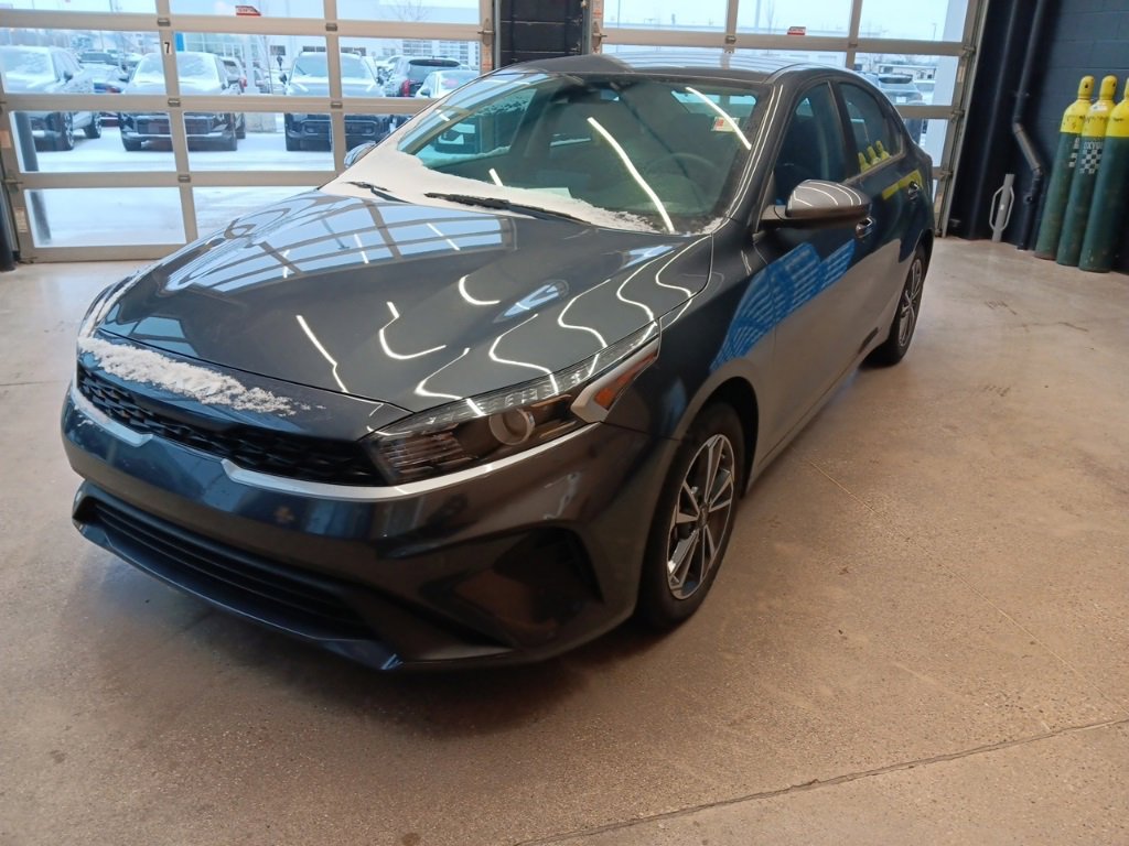 Used 2023 Kia Forte LXS image 6