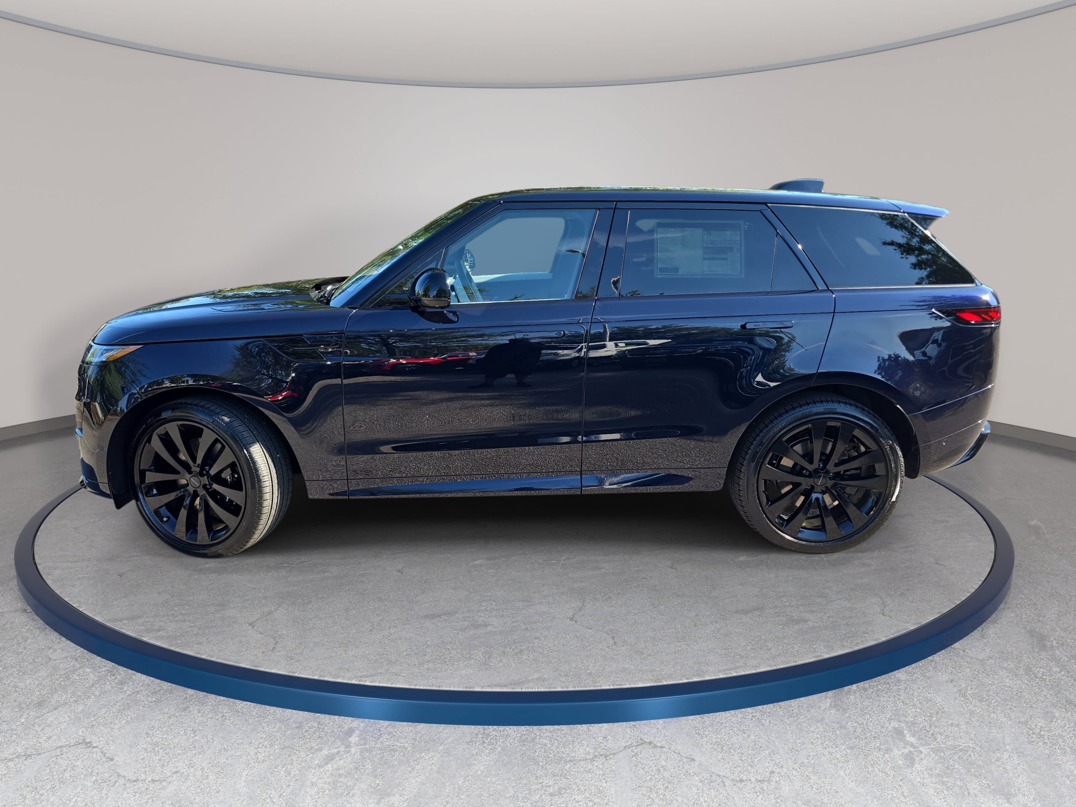 New 2026 Land Rover Range Rover Sport Dynamic SE AWD/4WD image 8