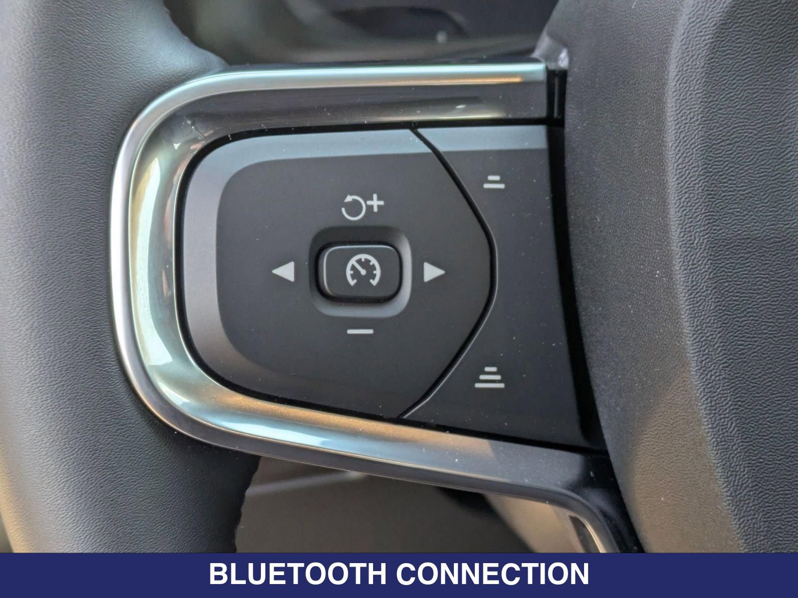 New 2026 Volvo XC40 B5 Plus w/ Protection Package Premier AWD/4WD image 17