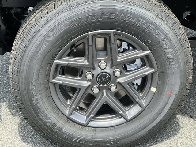 New 2025 Jeep Gladiator Sport AWD/4WD image 18