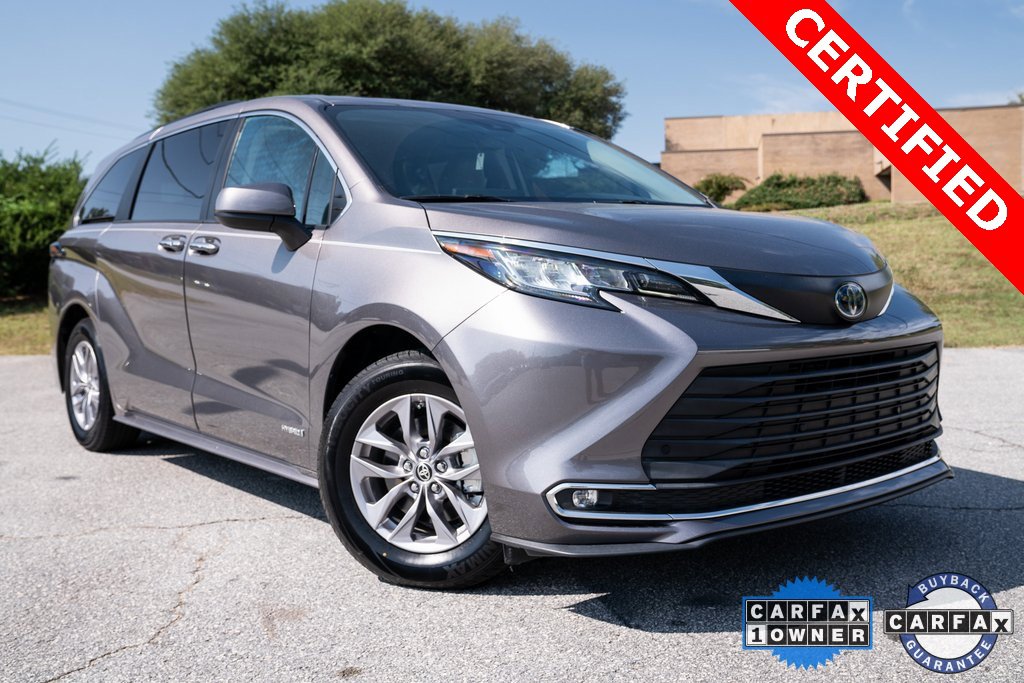 Used 2021 Toyota Sienna XLE