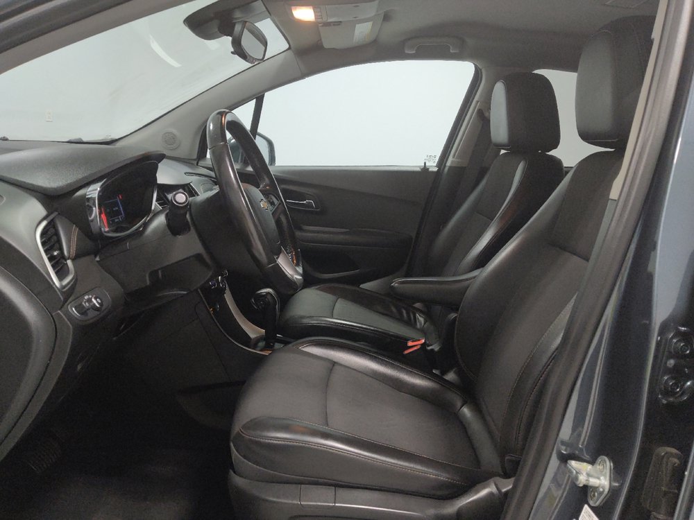Used 2022 Chevrolet Trax LT w/ Driver Confidence Package AWD/4WD image 17