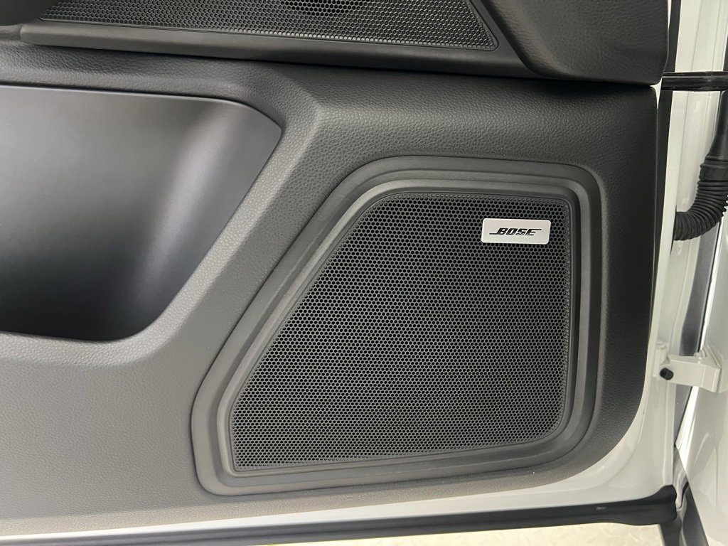 Certified 2023 Porsche Macan S image 29