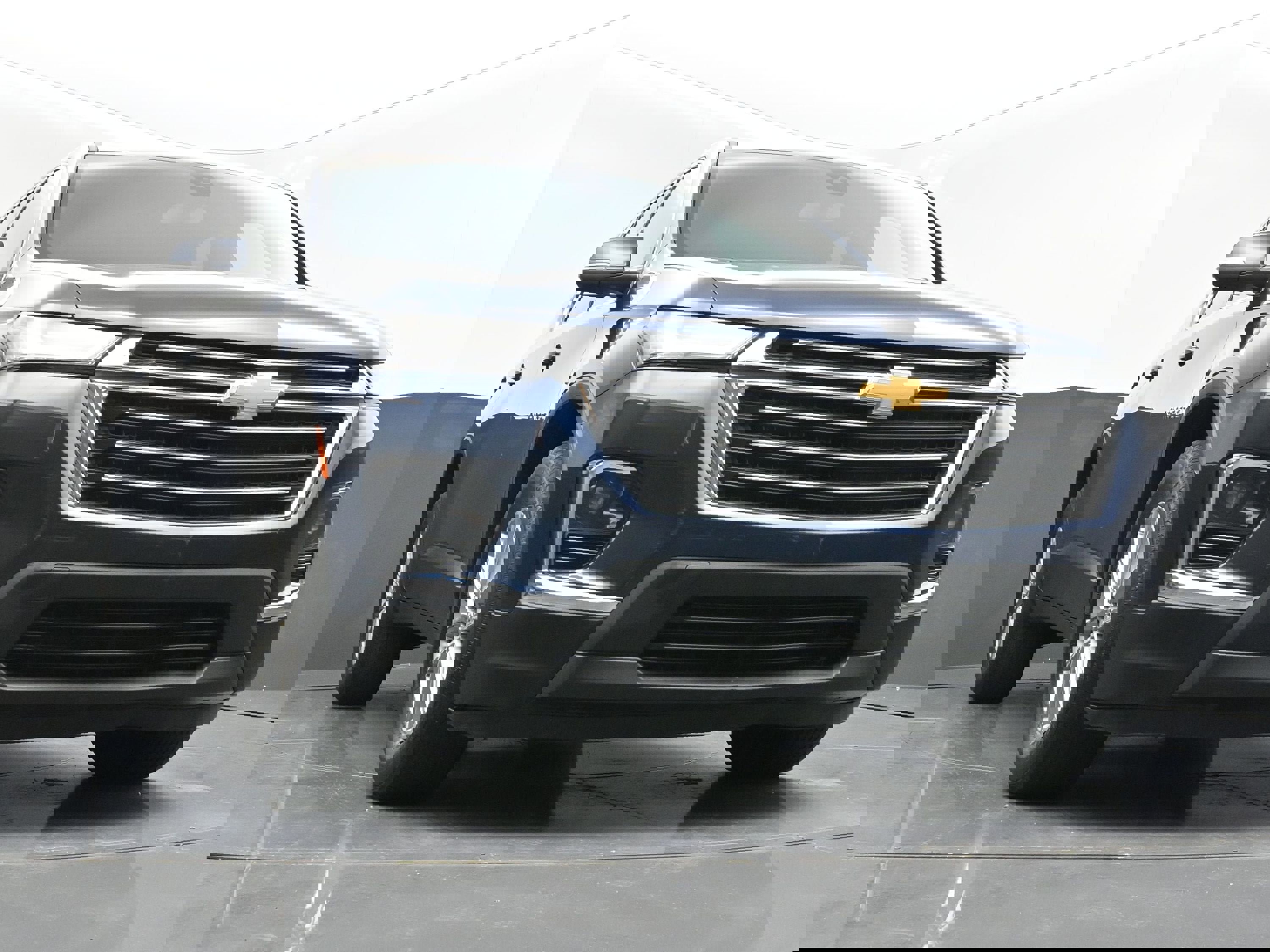 Used 2023 Chevrolet Traverse LT image 42