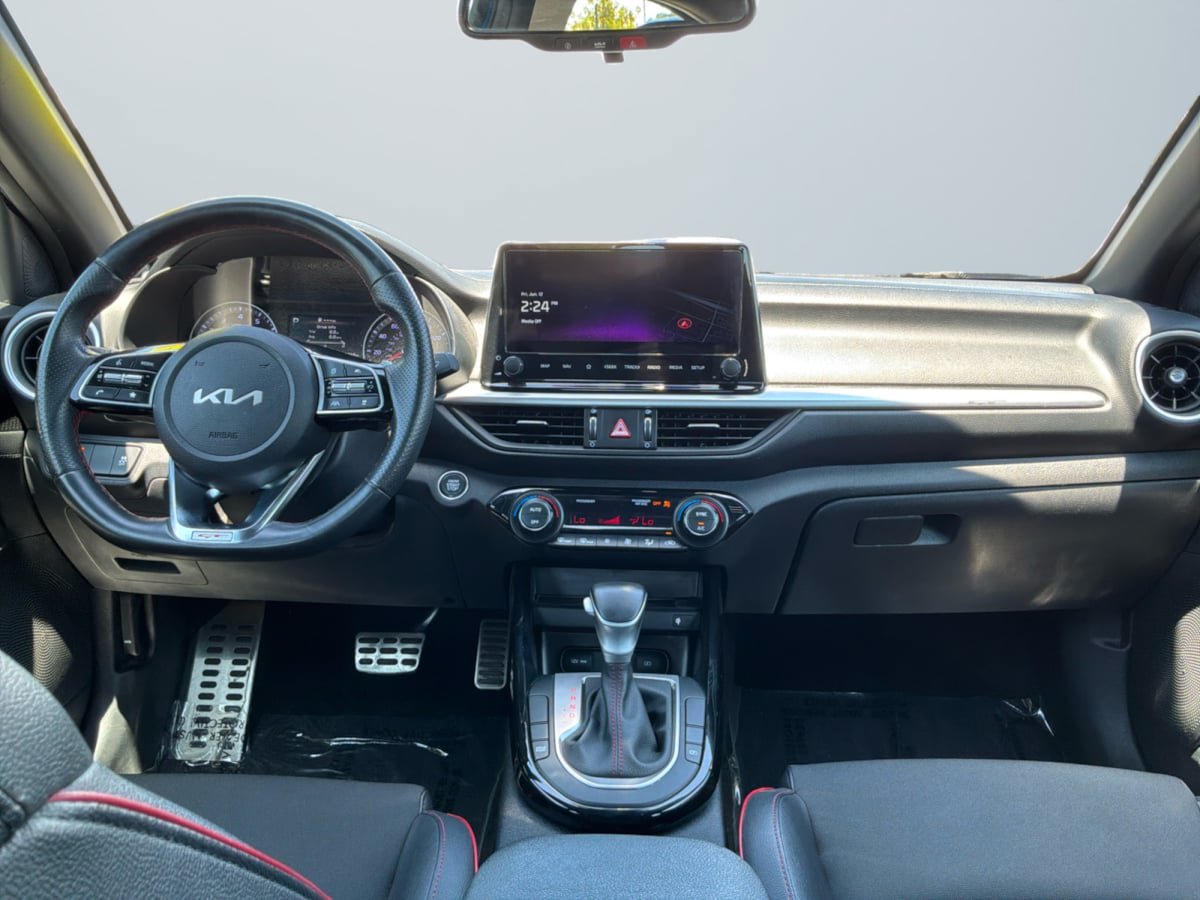 Used 2024 Kia Forte GT FWD image 10