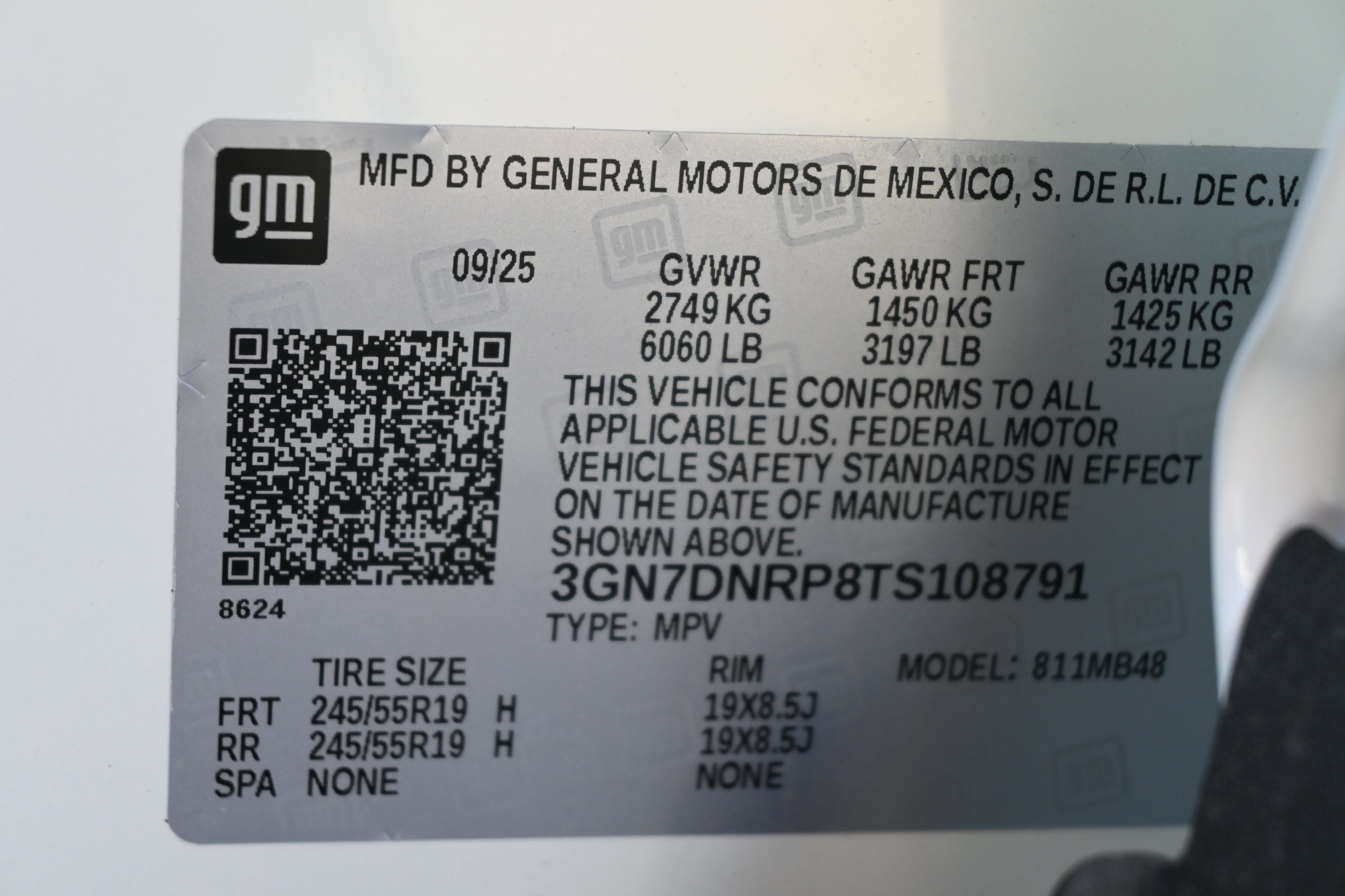 New 2026 Chevrolet Equinox EV LT FWD image 37