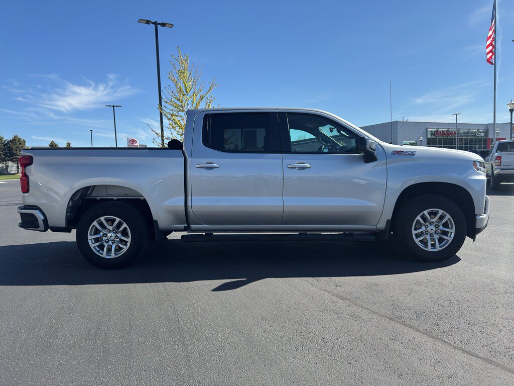 Used 2022 Chevrolet Silverado 1500 RST w/ Z71 Off-Road Package AWD/4WD video 2