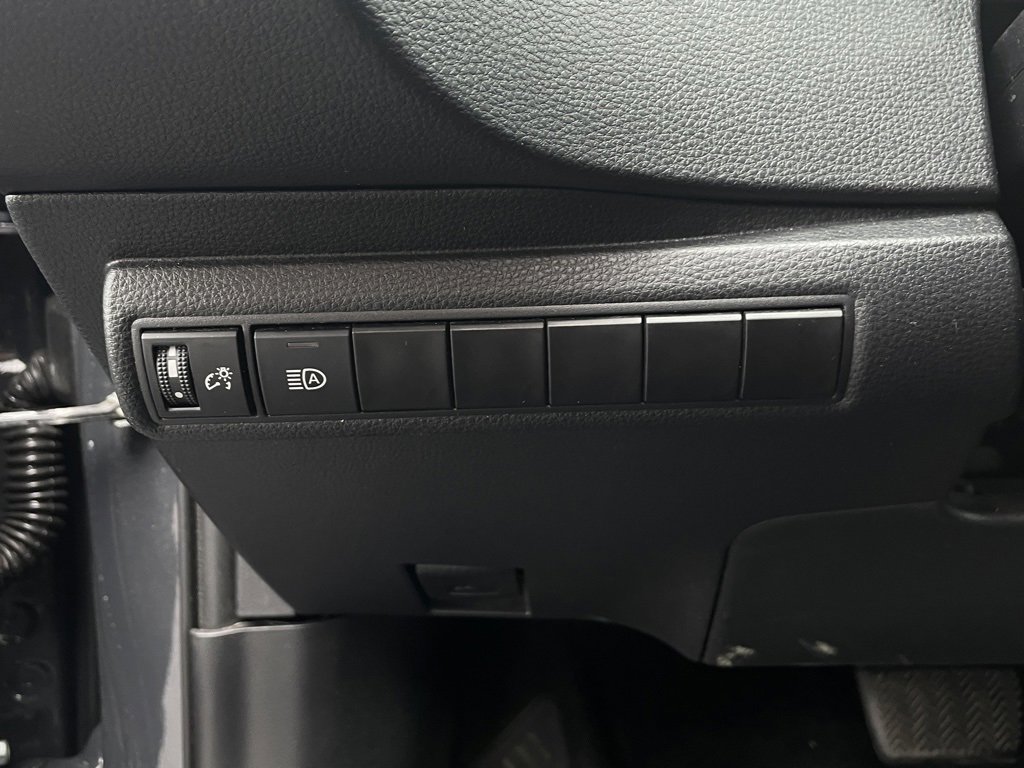 Used 2024 Toyota Corolla SE image 10
