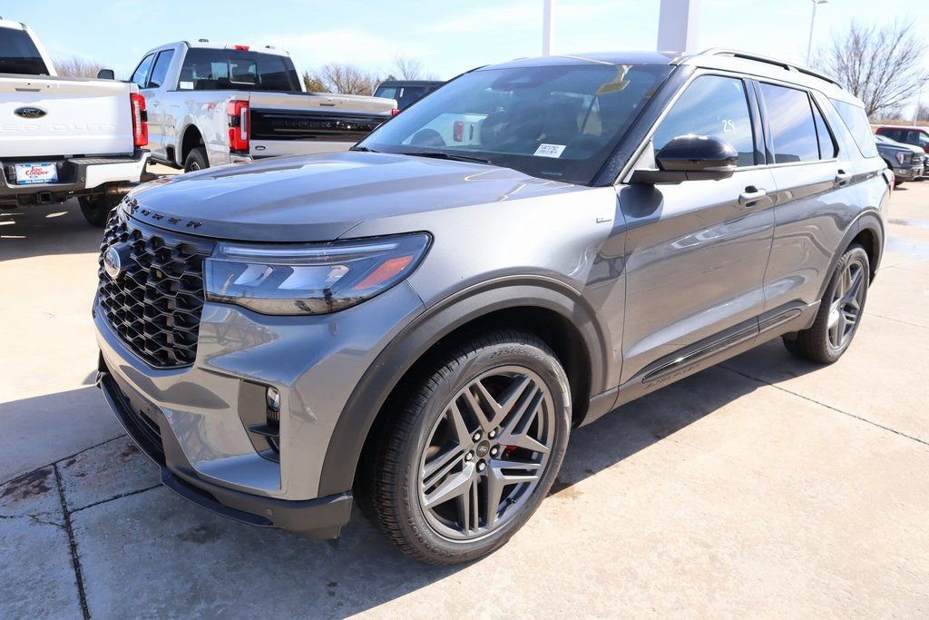 New 2026 Ford Explorer ST-Line w/ ST-Line Street Pack RWD image 12