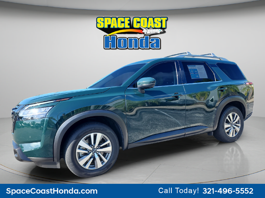 Used 2023 Nissan Pathfinder SL w/ Lighting Package (N92) FWD image 7