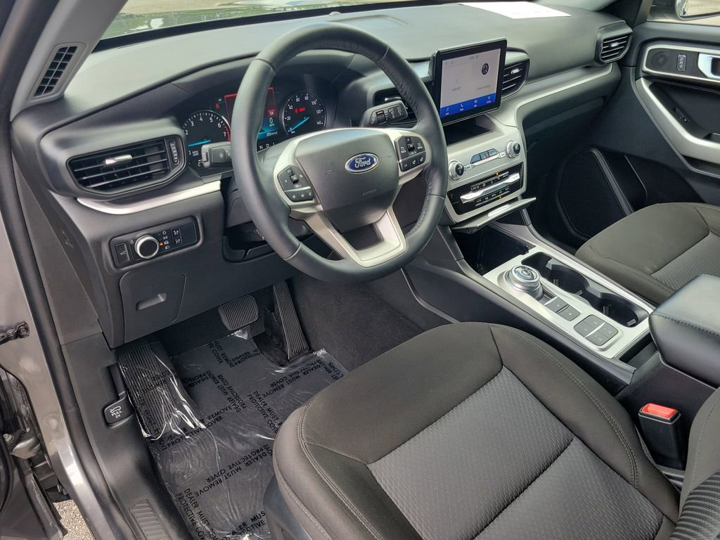 Used 2023 Ford Explorer XLT RWD image 19