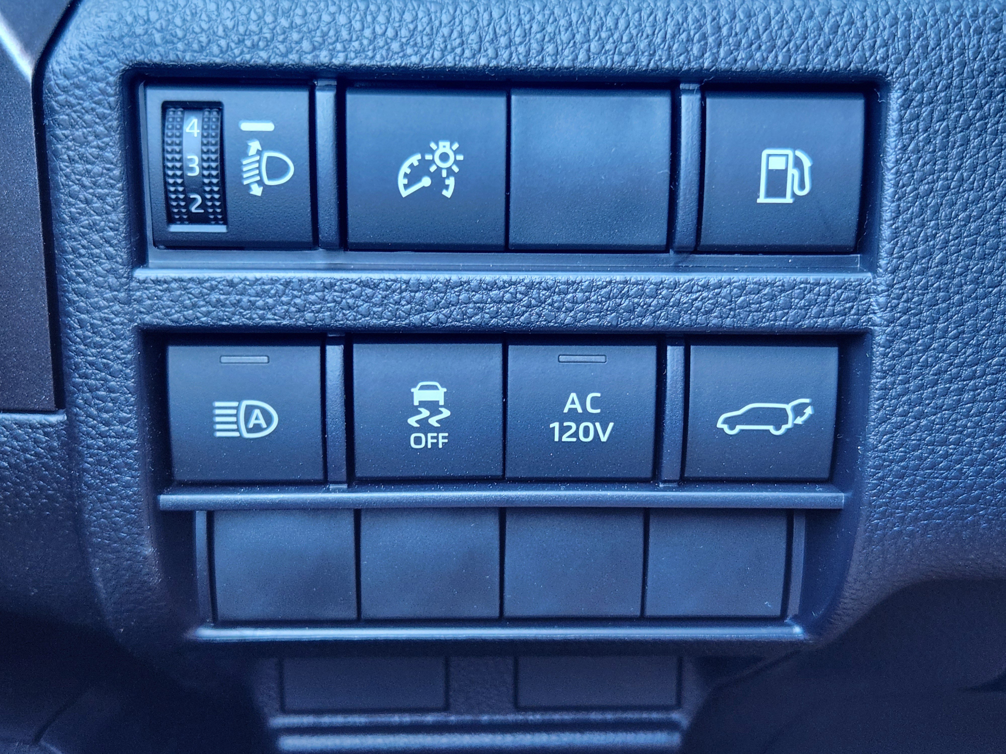 Certified 2026 Toyota 4Runner TRD Off-Road Premium AWD/4WD image 24