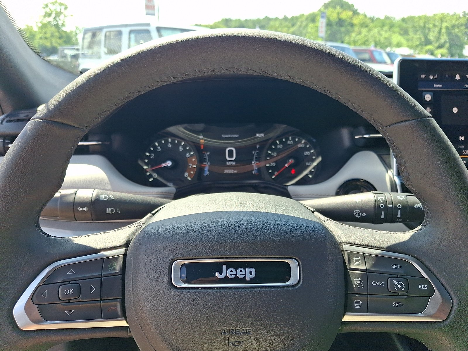 Used 2025 Jeep Compass Limited AWD/4WD image 19