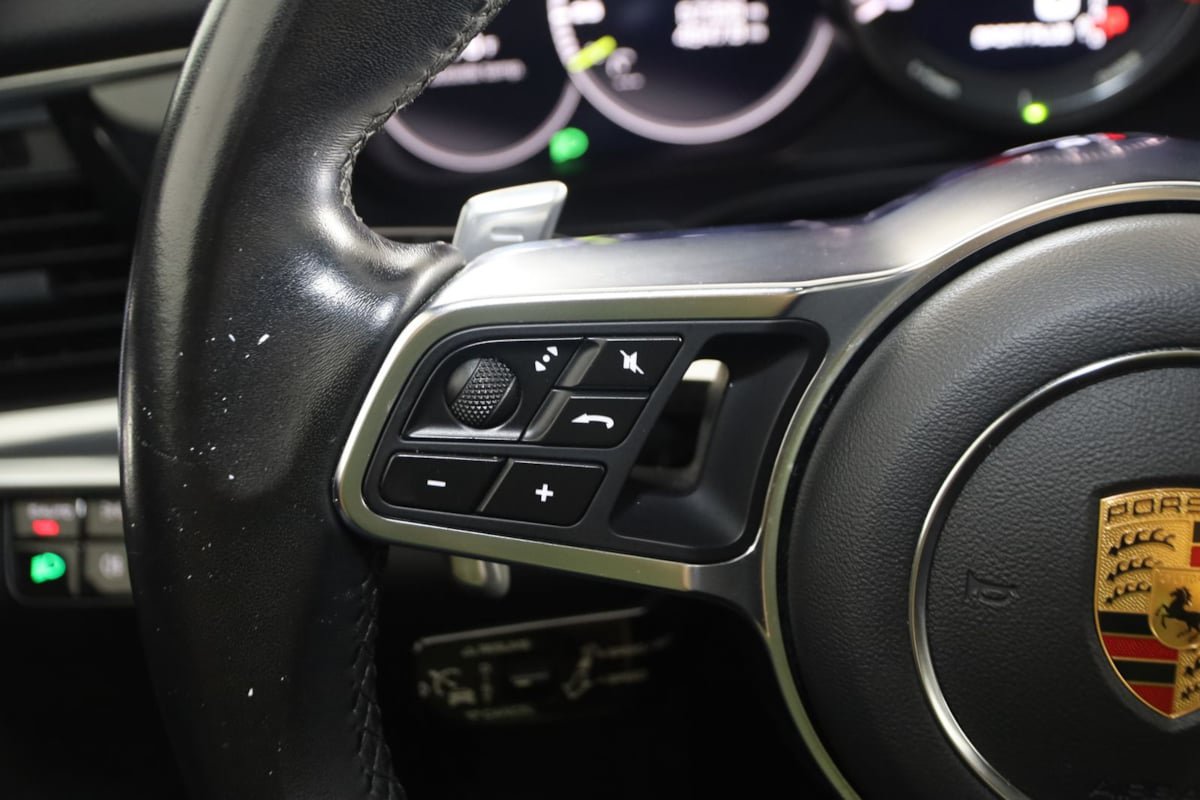 Used 2018 Porsche Panamera 4 AWD/4WD image 46