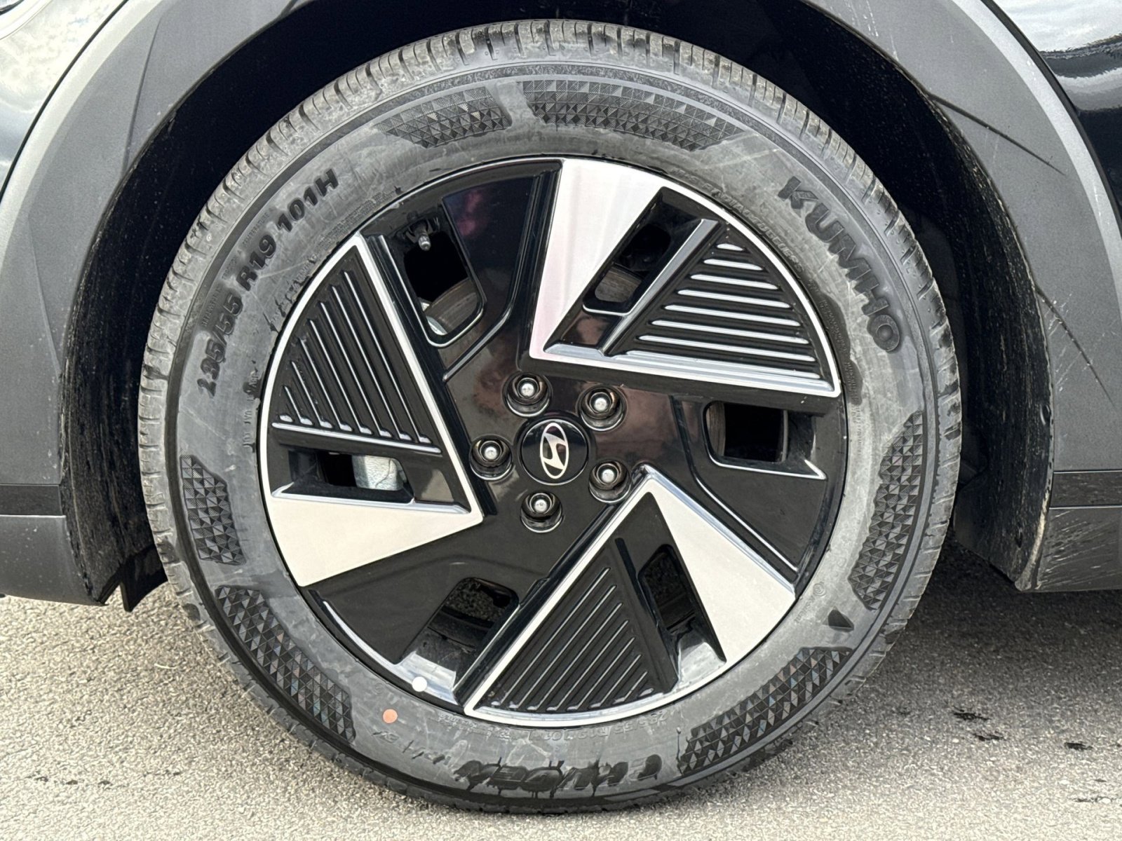 New 2026 Hyundai Ioniq 5 SEL image 12