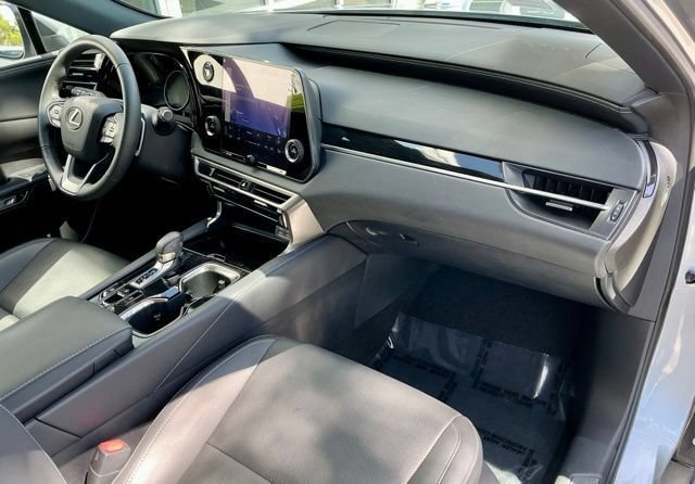Used 2023 Lexus RX 350 FWD w/ Accessory Package (Z1) image 17