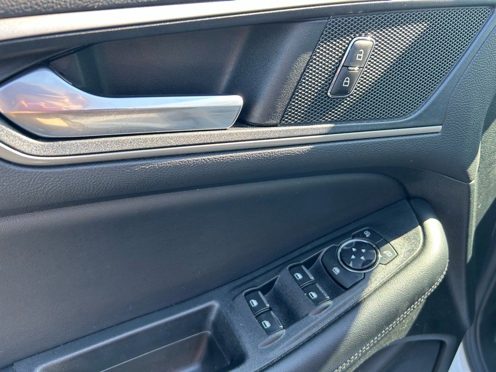 Used 2022 Ford Edge SEL w/ Convenience Package image 20