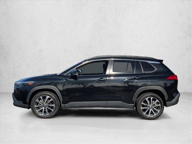 Used 2024 Toyota Corolla Cross XLE image 9