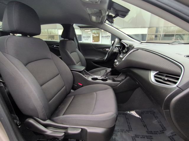 Used 2023 Chevrolet Malibu RS image 26