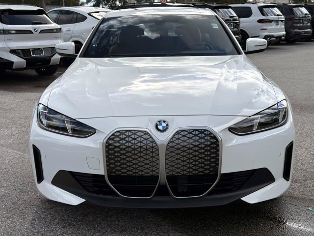 Used 2026 BMW i4 xDrive40i AWD/4WD image 8