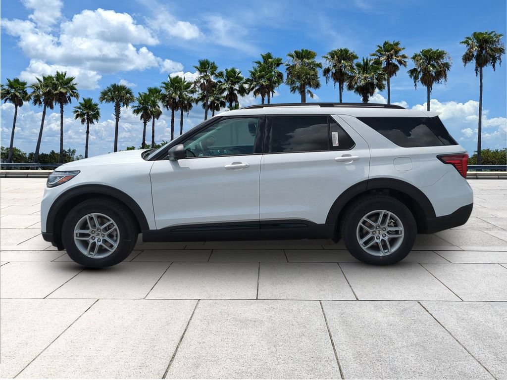 New 2026 Ford Explorer Active RWD image 4