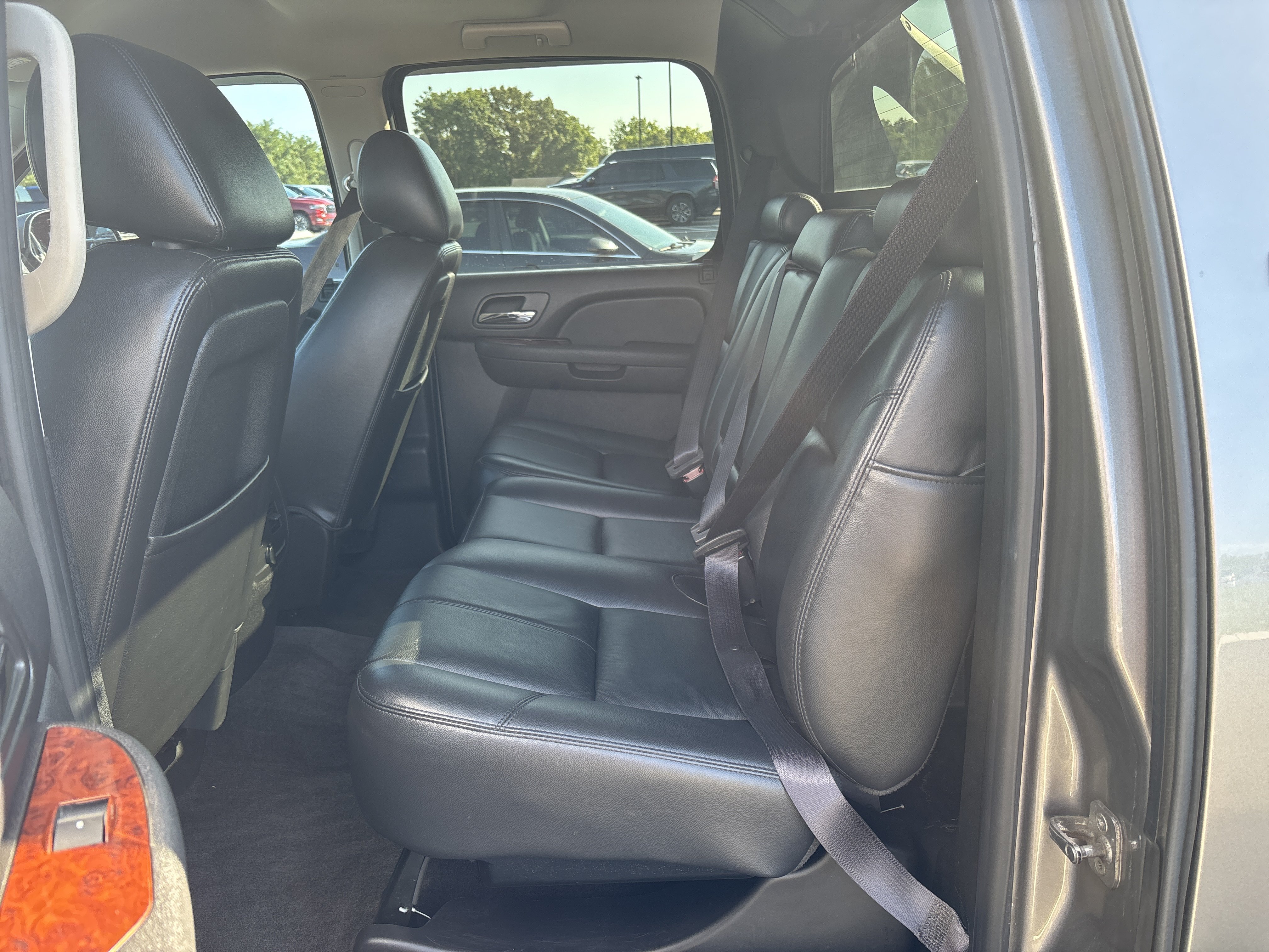 Used 2012 Chevrolet Avalanche LT RWD image 29